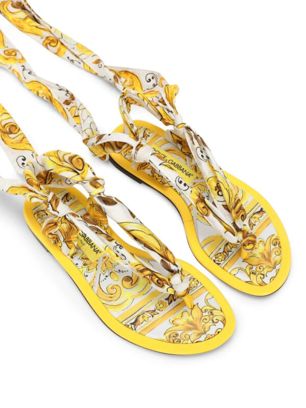 Dolce & Gabbana  Majolica-print thong sandals - Image 4