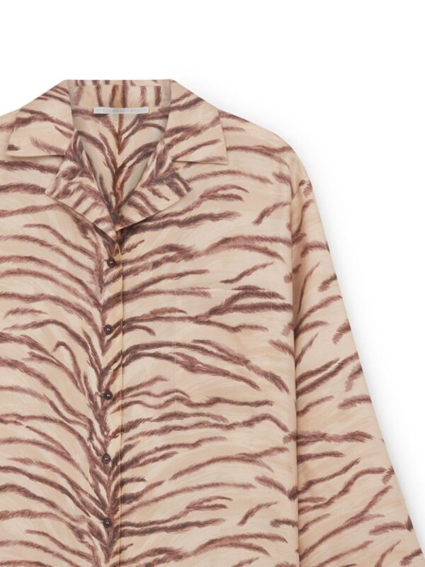 Stella McCartney  tiger-print silk pajama shirt - Image 2