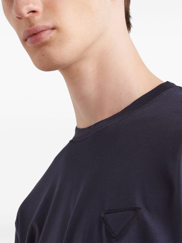 Prada  logo-patch cotton T-shirt - Image 4