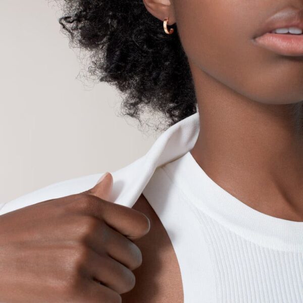 Cartier LOVE hoop earrings, small model - Image 2