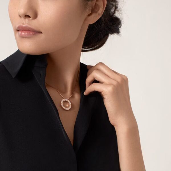 Cartier LOVE pendant, paved - Image 3