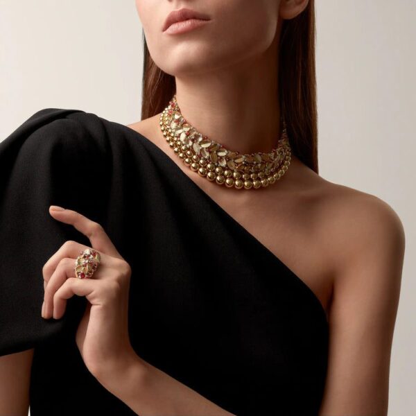 Cartier Grain de Café necklace, semi-paved - Image 2