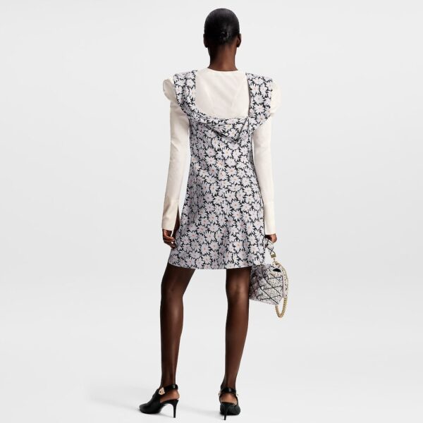 Louis Vuitton Daisy Print Twist Insert Dress - Image 4