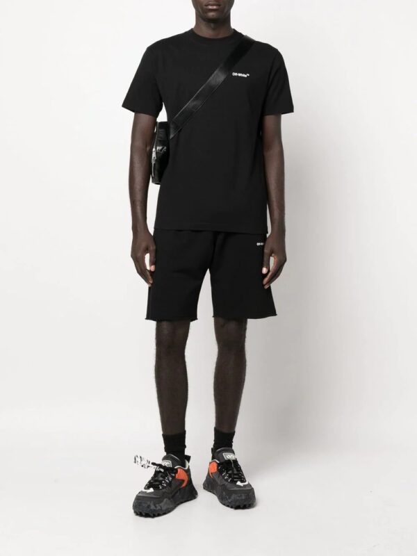 Off-White  Chain Arrows-print T-shirt - Image 2