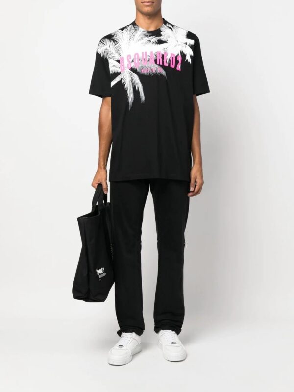 Dsquared2 graphic-print short-sleeve T-shirt - Image 2