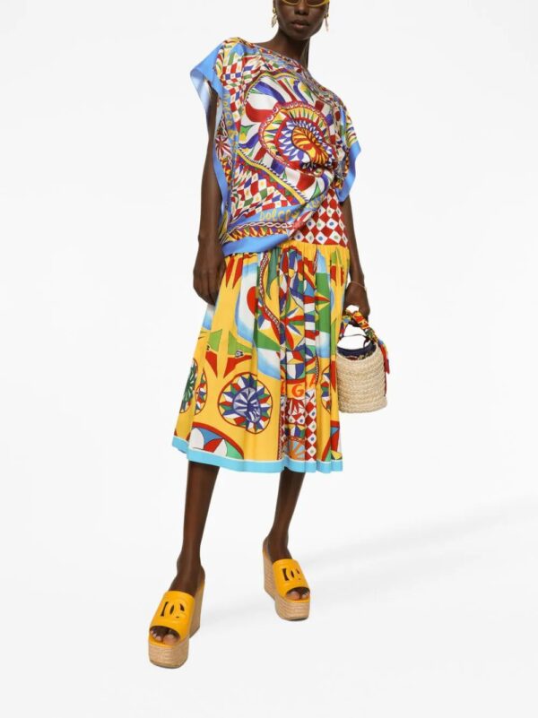 Dolce & Gabbana  graphic-print pleated skirt - Image 2
