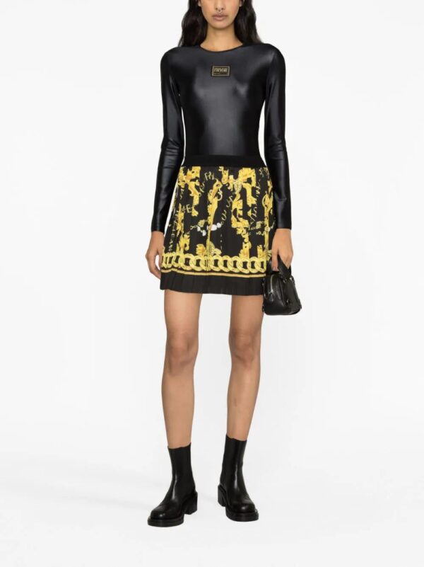Versace Jeans Couture  logo-print pleated miniskirt - Image 2