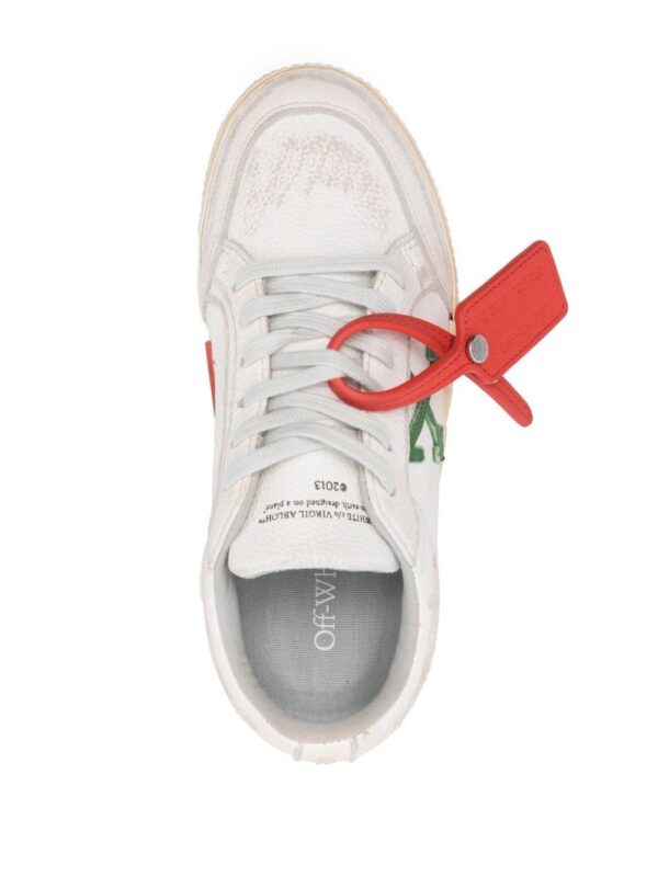 Off-White Low Vulcanized distressed sneakers - Image 4