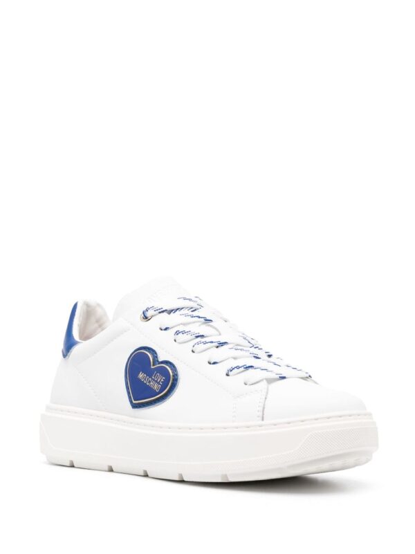 Love Moschino logo-patch low-top sneakers - Image 2