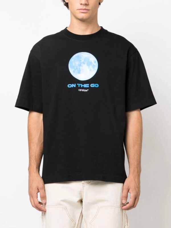 Off-White  moon-print cotton T-shirt - Image 4