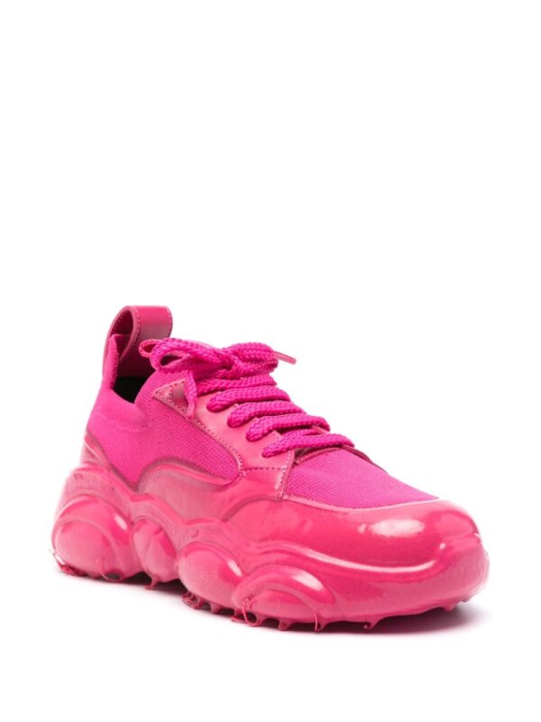 Moschino logo-patch leather sneakers - Image 2
