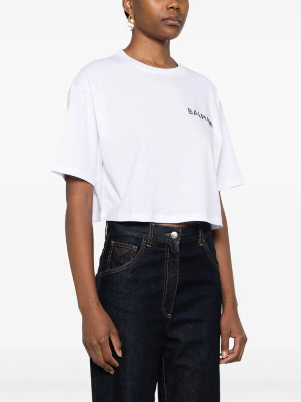 Balmain  logo-appliqué cropped T-shirt - Image 3