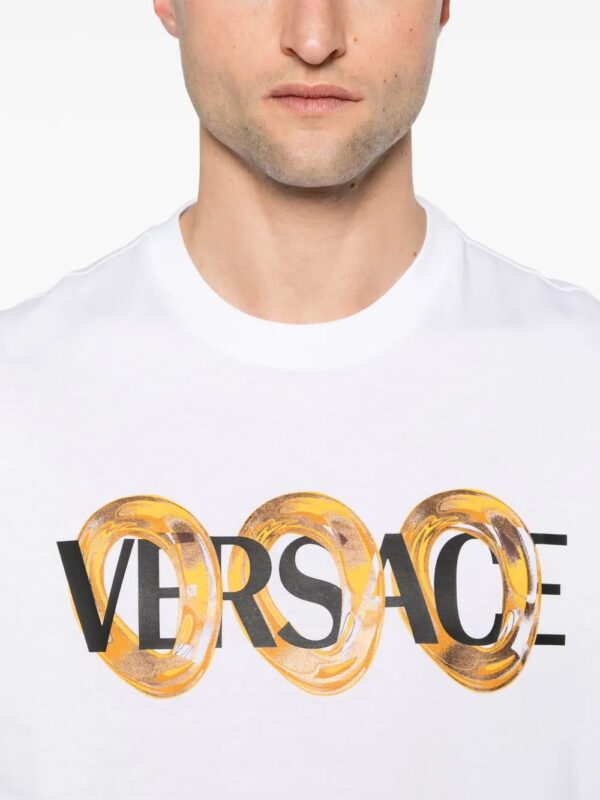 Versace  maxi chain logo T-shirt - Image 4