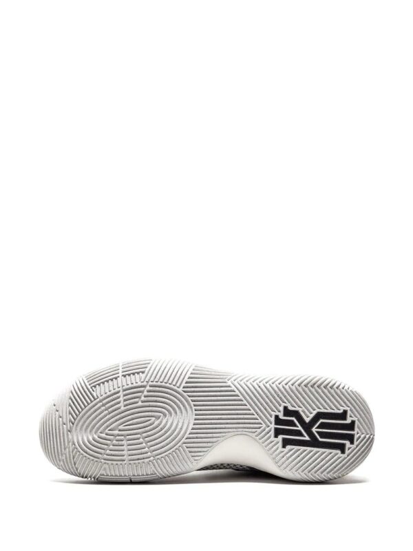 Nike  Kyrie 2 sneakers - Image 4