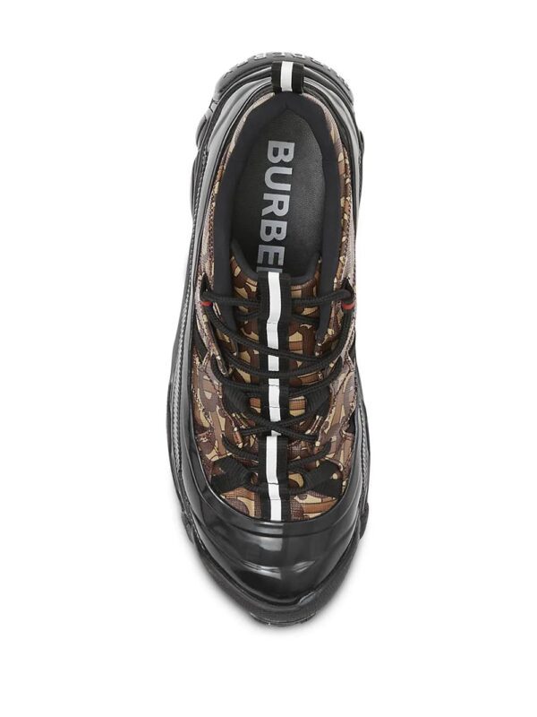 Burberry  monogram print Arthur sneakers - Image 4