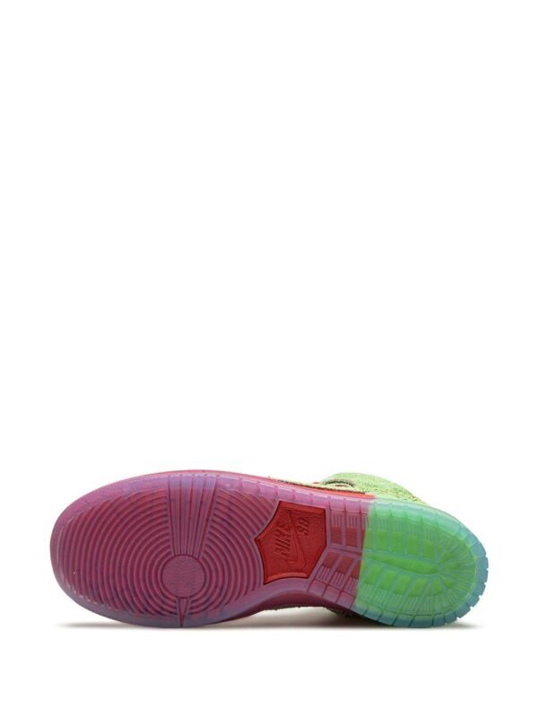 Nike  SB Dunk High Strawberry Cough sneakers - Image 4
