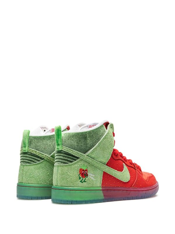 Nike  SB Dunk High Strawberry Cough sneakers - Image 3