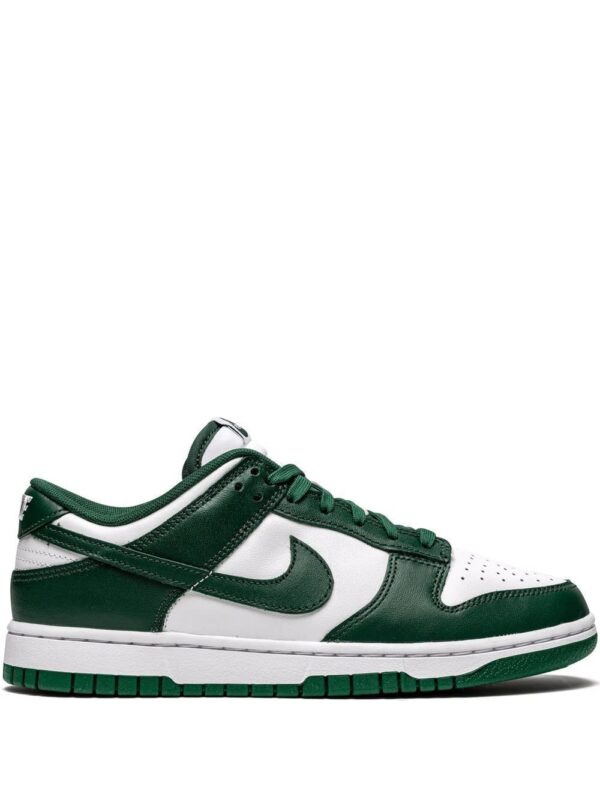 Nike Dunk Low sneakers