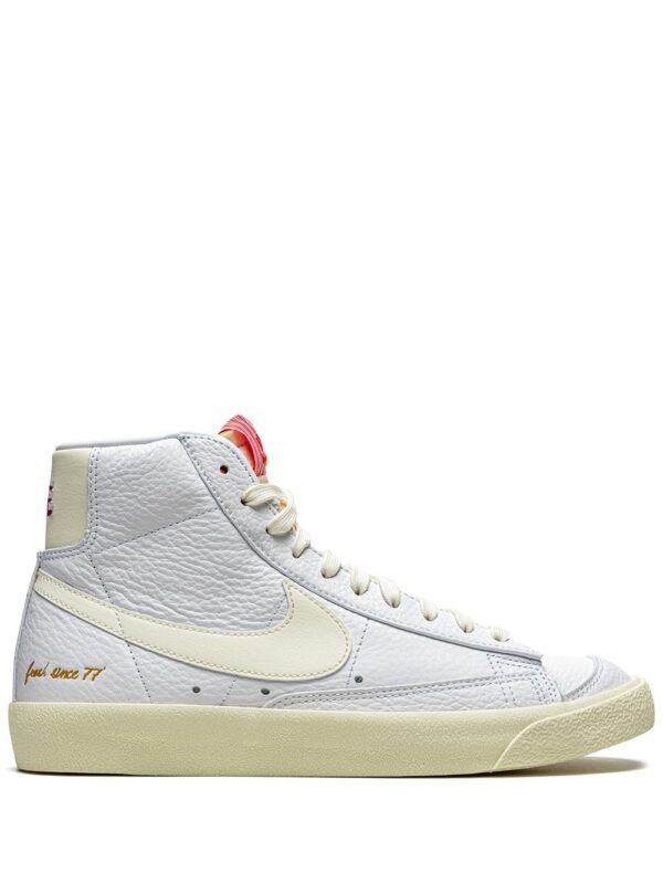 Nike  Blazer Mid ‘77 VNTG “Popcorn” sneakers