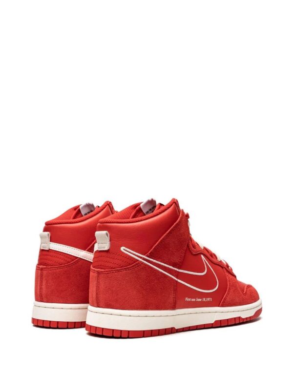 Nike  Dunk Hi SE sneakers - Image 3