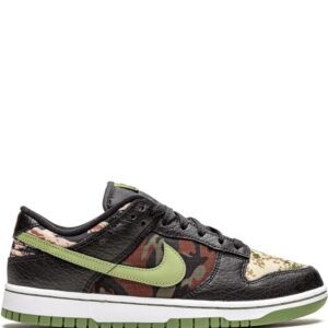 Nike  Dunk Low SE "Crazy Camo" sneakers
