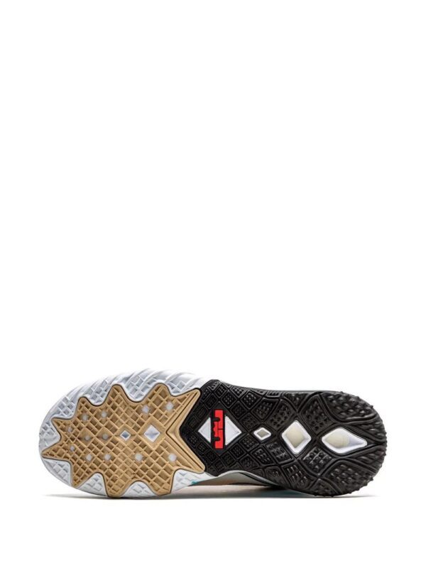 Nike  Lebron XVIII Low "Stewie Griffin" sneakers - Image 4