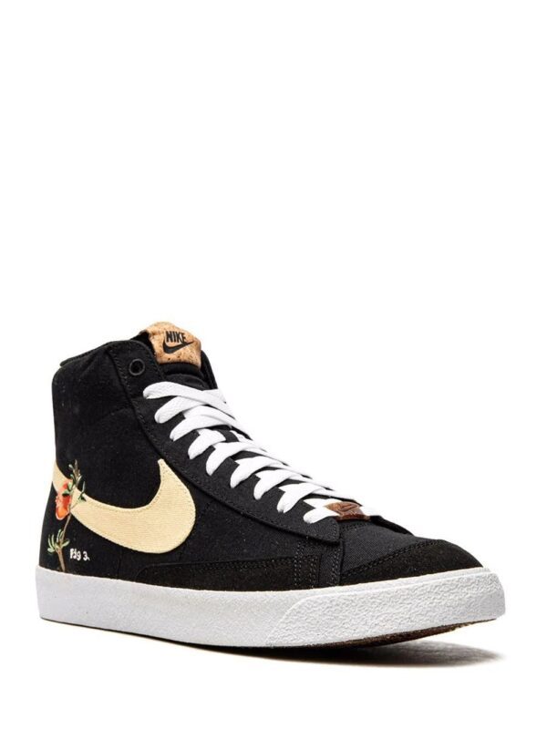 Nike  Blazer Mid 77 high-top sneakers - Image 2