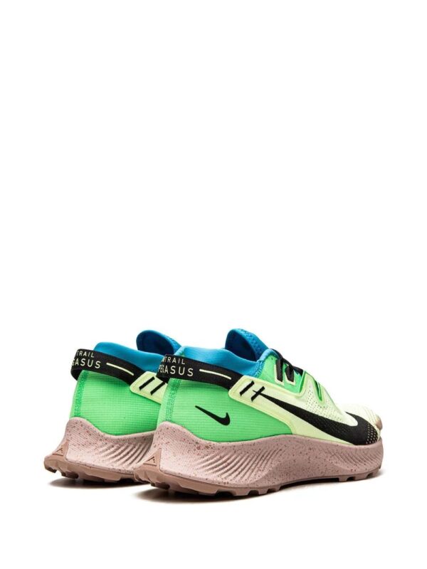 Nike  Pegasus Trail 2 sneakers - Image 3