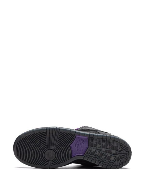 Nike  x Familia Skateshop x First Avenue SB Dunk Low sneakers - Image 4