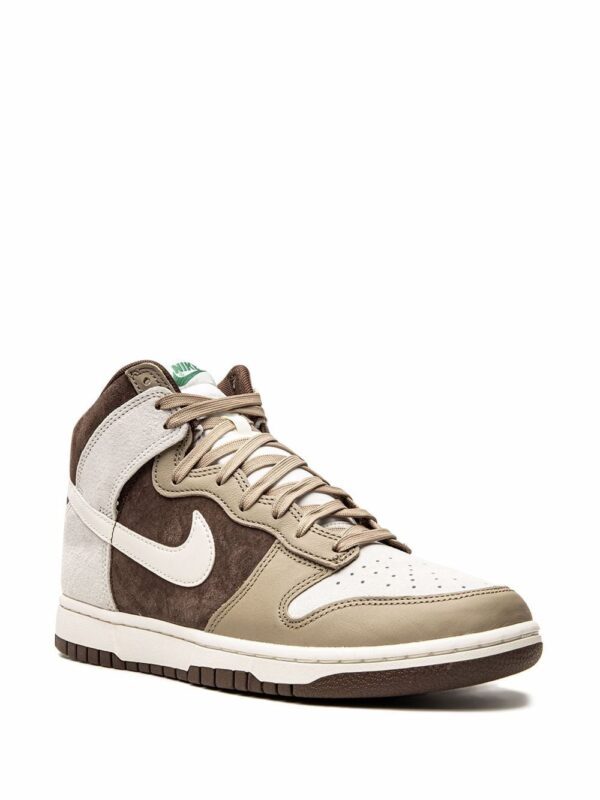 Nike  Dunk High “Light Chocolate” sneakers - Image 2
