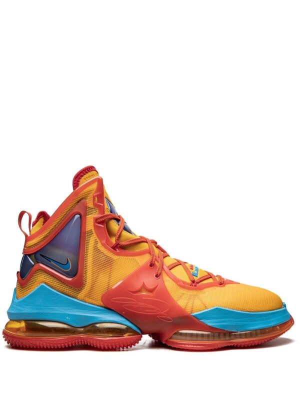 Nike  Lebron XIX “Uniform Hook” sneakers