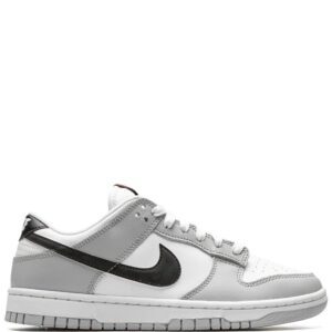 Nike Dunk Low SE sneakers