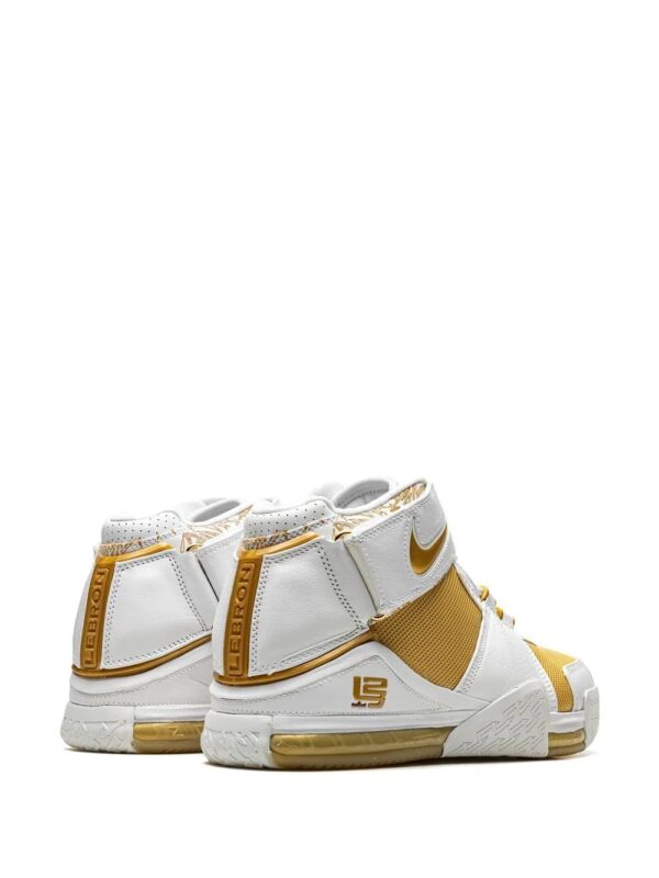 Nike  LeBron 2 panelled sneakers - Image 3