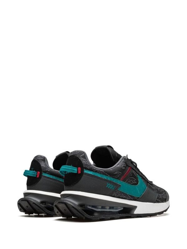 Nike  Air Max Pre-Day SE sneakers - Image 3