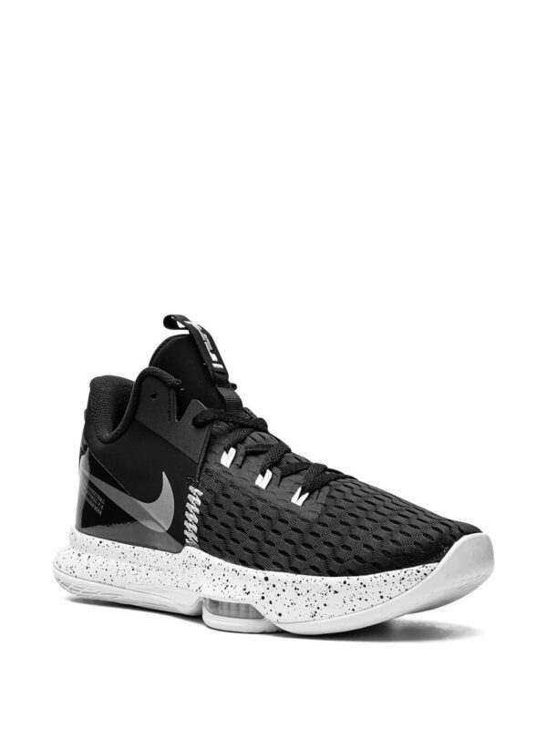 Nike  LeBron Witness V high-top sneakers - Image 2