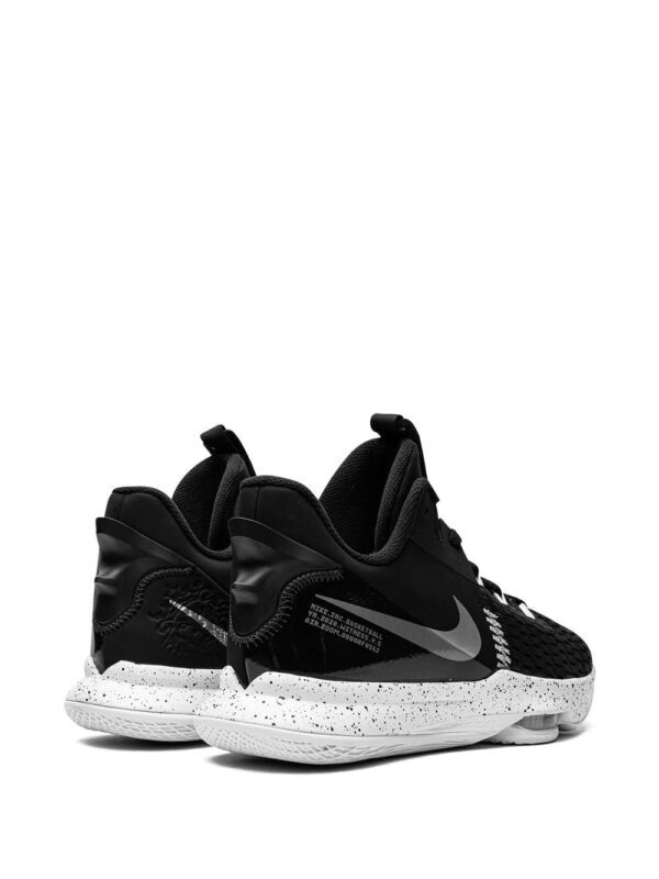 Nike  LeBron Witness V high-top sneakers - Image 3