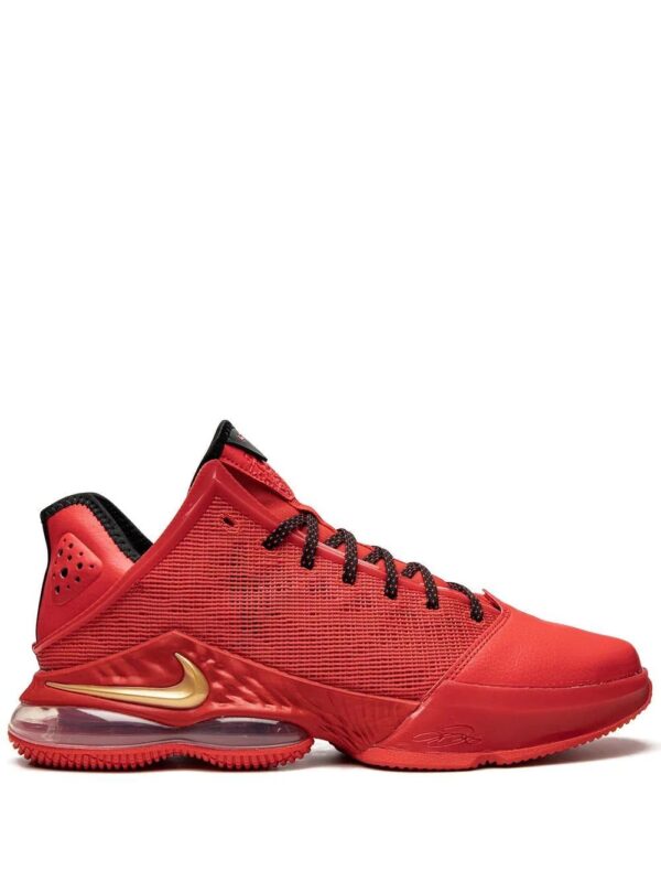Nike  LeBron 19 Low sneakers
