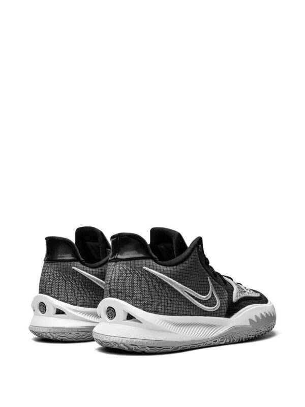 Nike  Kyrie Low 4 sneakers - Image 3