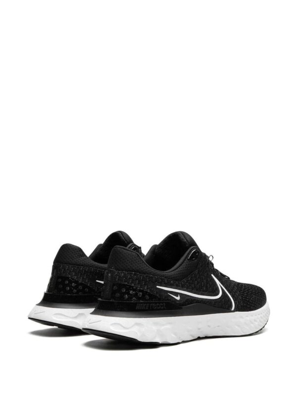 Nike  React Infinity Run Flyknit 3 "Black/White" sneakers - Image 3