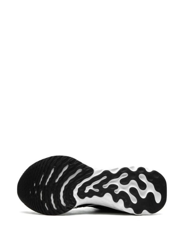 Nike  React Infinity Run Flyknit 3 "Black/White" sneakers - Image 4