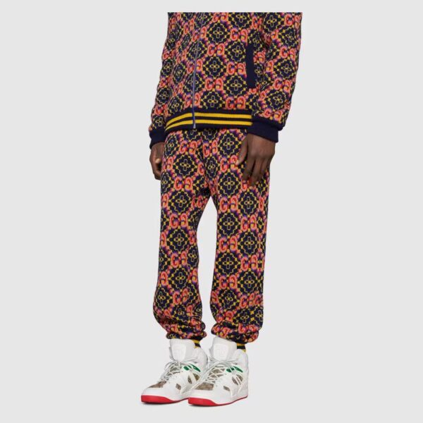 Gucci Basket sneaker with Interlocking G - Image 2